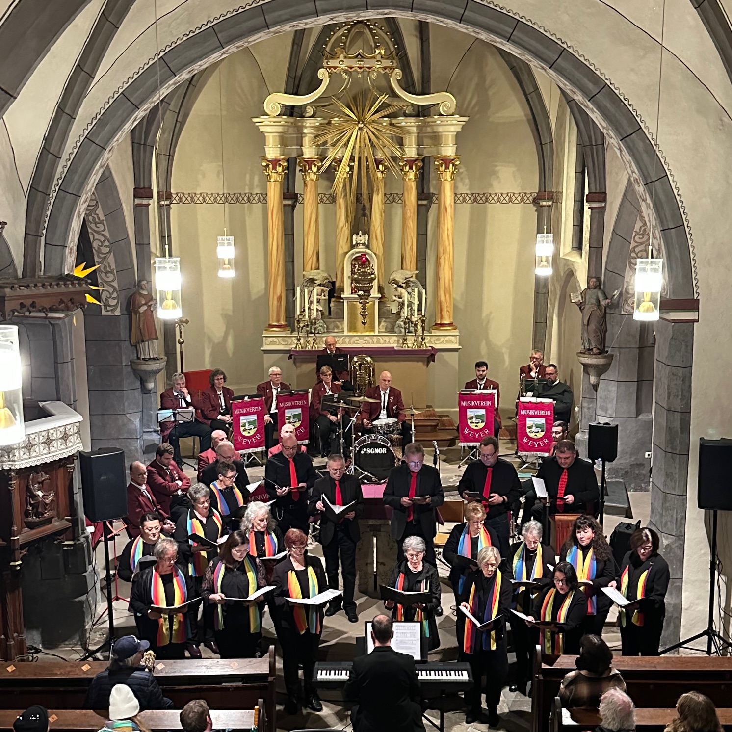 Adventssonntag in Weyer – Weihnachtströdel & Konzert begeisterten zahlreiche Besucher